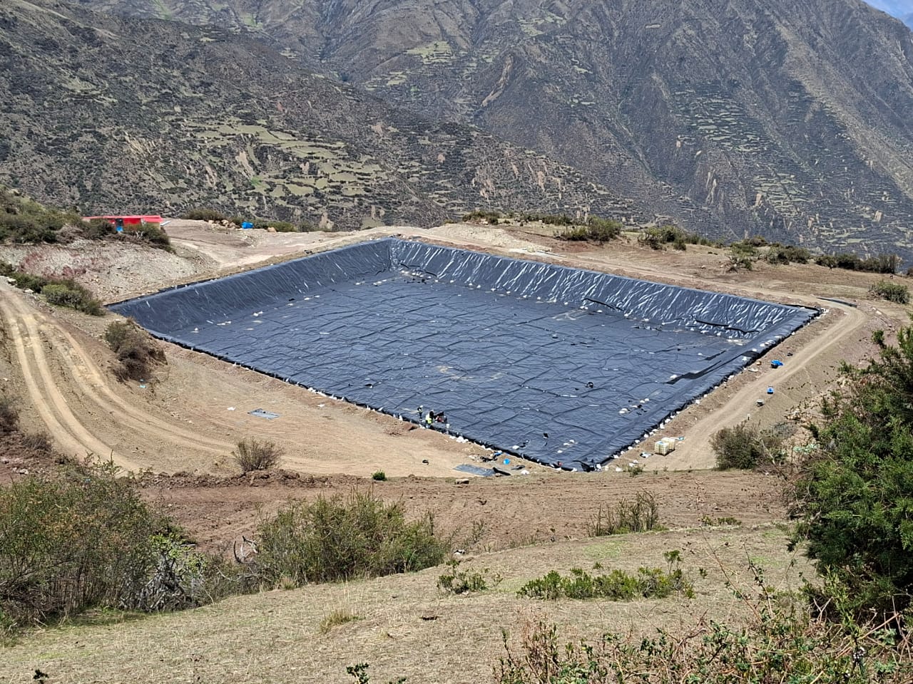 Instalación de Geomembrana